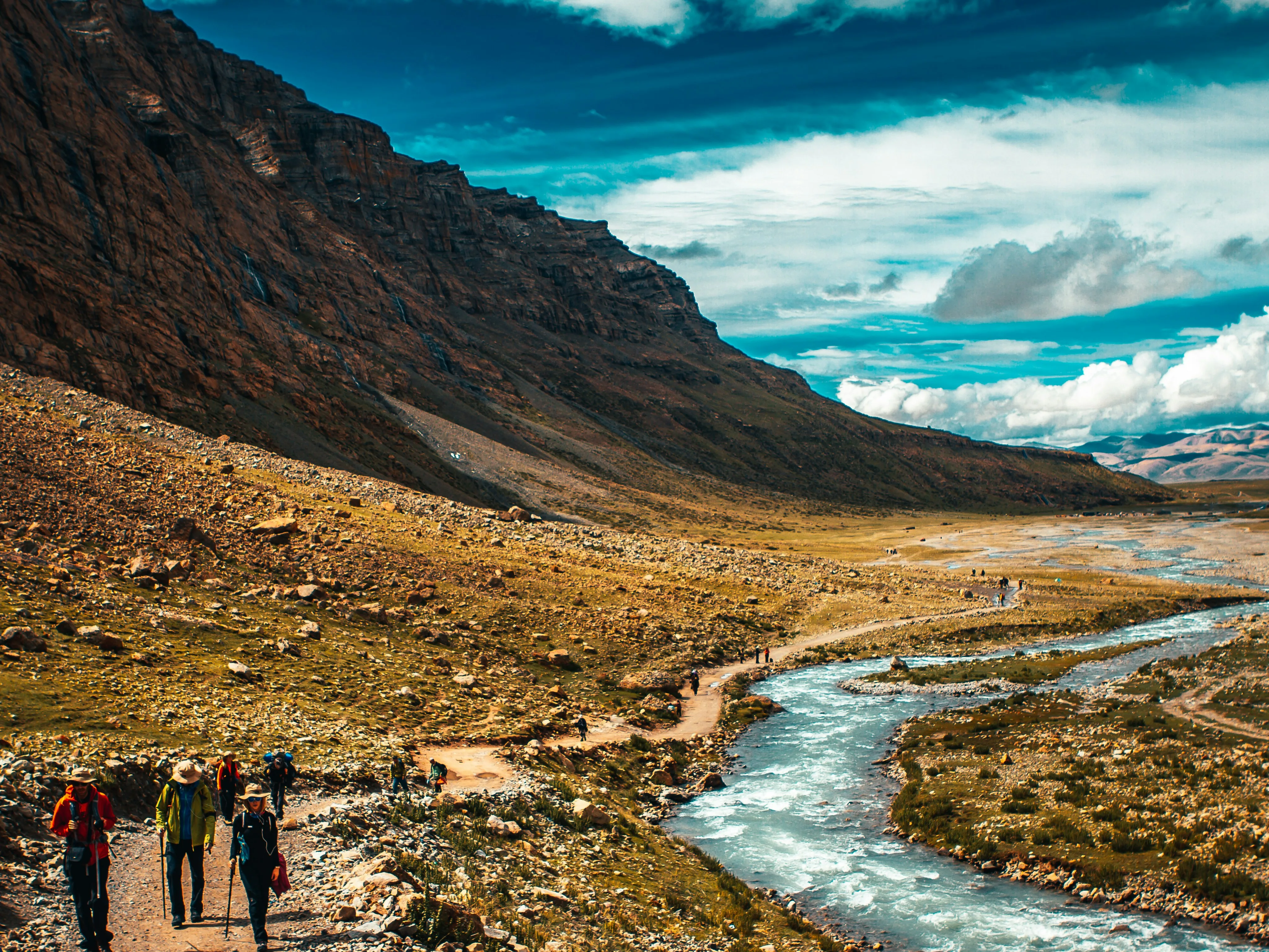 Pilgrims on the Kailash Parikrama route, Dolma La Pass, Tibet